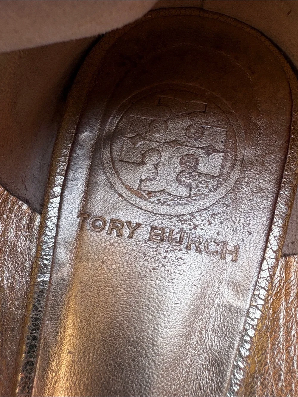 Tory Burch Reva Metallic Gold Crackle Leather Flats with Glitter Emblem Sz 6.5